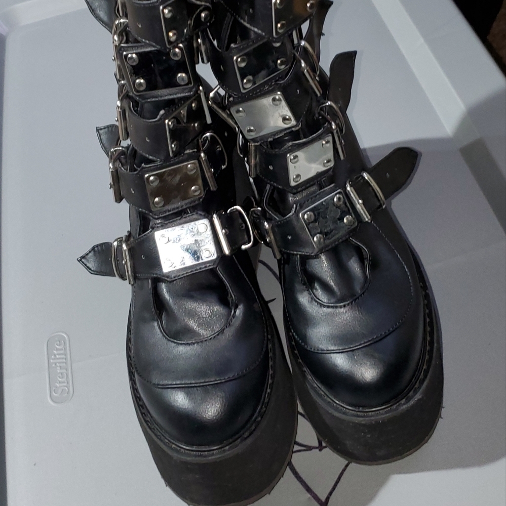 Gothic platform knee boots